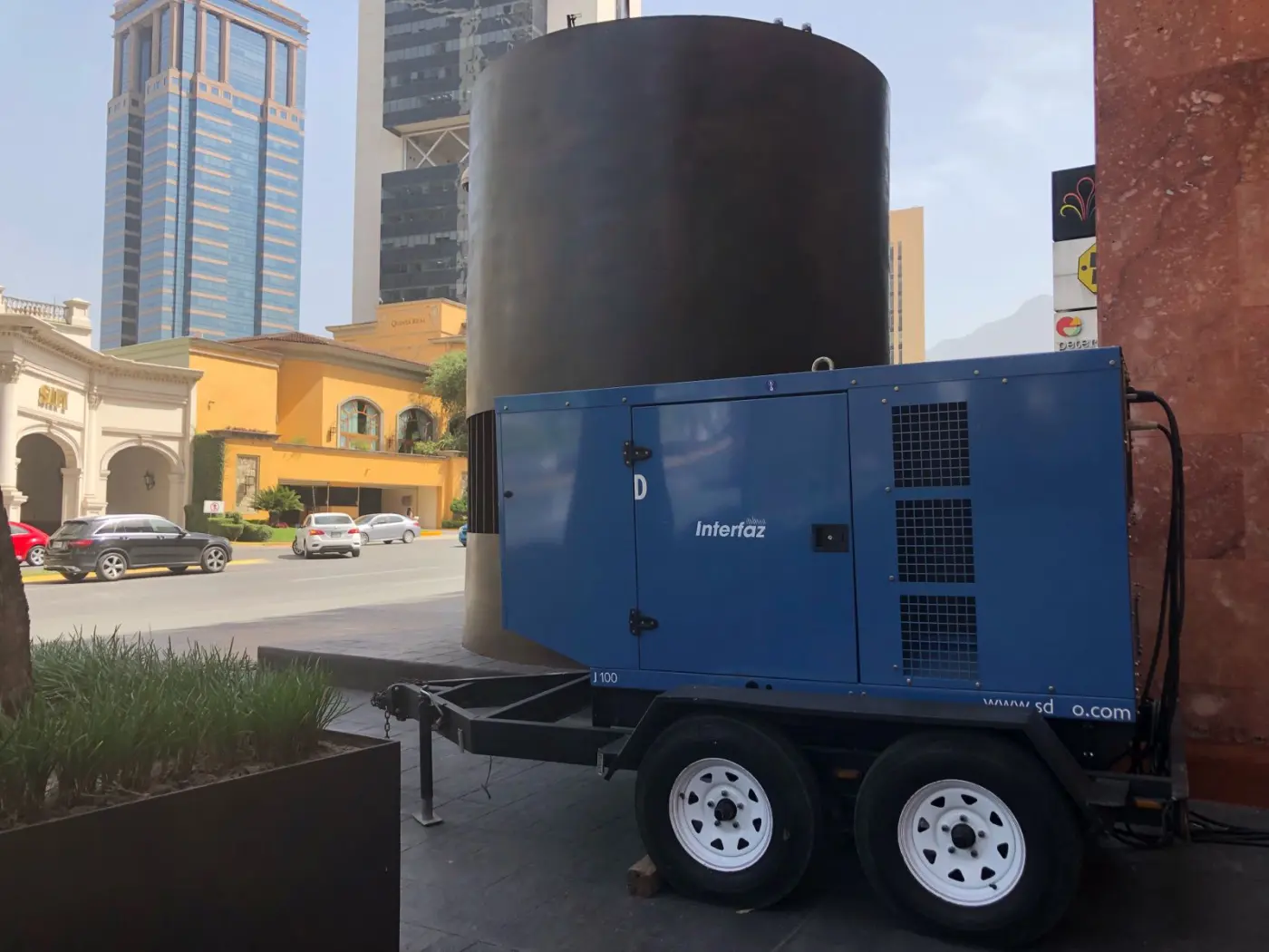 Planta de luz insonorizada de 100 kVA para renta y venta en Monterrey
